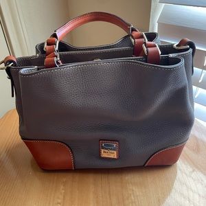 Pebble Grain Brenna in ELEPHANT